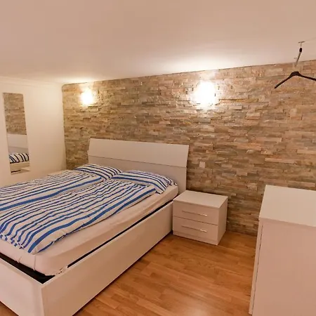 Apartment 10nest