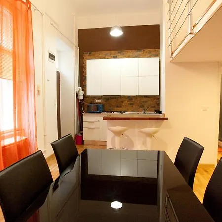 Apartment 10nest